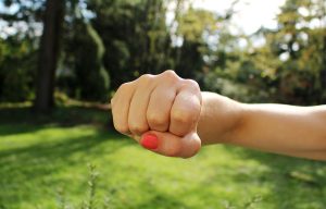 compagna del padre violenta